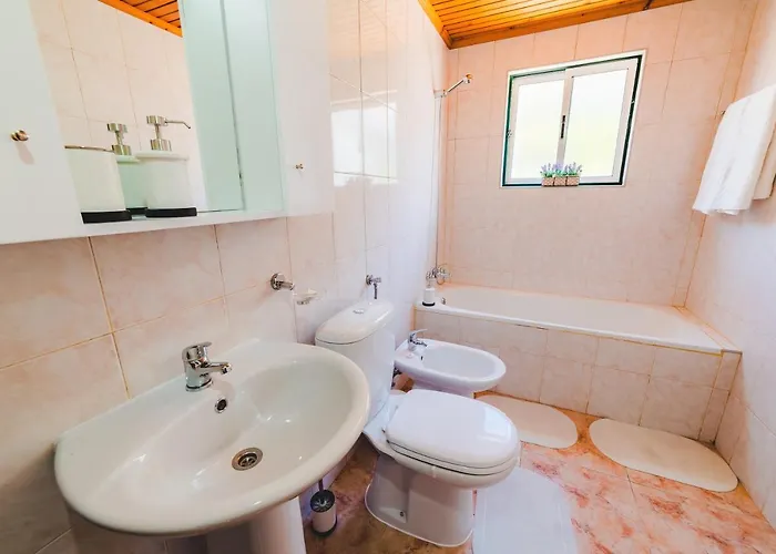 Genuino House * Horta (Azores)